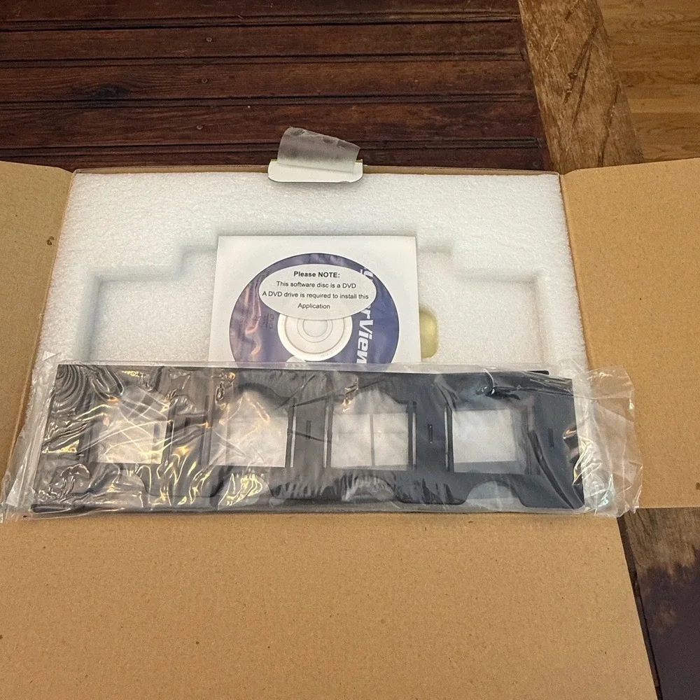 Pacific Image Memor-ease 35mm Film & Slide Converter Scanner 1800dpi USB 2.0